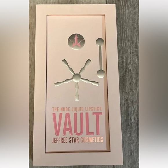 🌷Jeffree Star The Nude Liquid Lipstick Vault - Picture 4 of 7